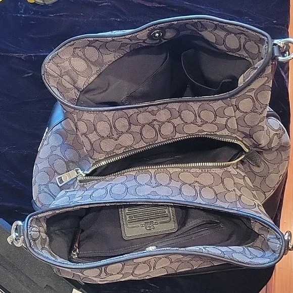 Coach large handbag silver hardware - Picture 3 of 14